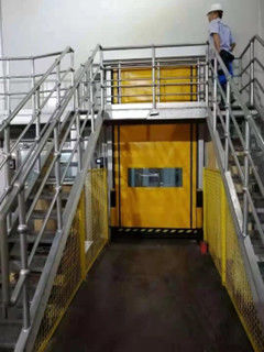 kupować Wylotowe szybkie drzwi przemysłowe grubość 1,5 mm z przejrzystym oknem online manufacture