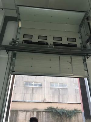 kupować Industrial Sectional Garage Door with Polyurethane Insulation 40mm Thickness and AC 220V-240V Motor online manufacture