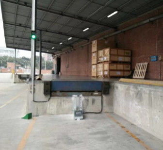 Ciężkie urządzenia hydrauliczne dock leveler magazyny ładowania bays automatyczne sterowanie