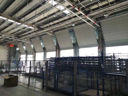 Wysokiej jakości izolowane drzwi garażowe do magazynów energooszczędnych