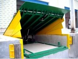 Zbudowany do zimnych ciężkich hydraulicznych wyrównywarek doków ze specjalistycznymi materiałami odpornymi na korozję i wysokiej widoczności żółtym wykończeniem dla zwiększonego bezpieczeństwa i długowieczności.