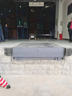 Wyrównanie hydrauliczne do portu ciężarówki szarej do łatwego załadunku i rozładunku IP55